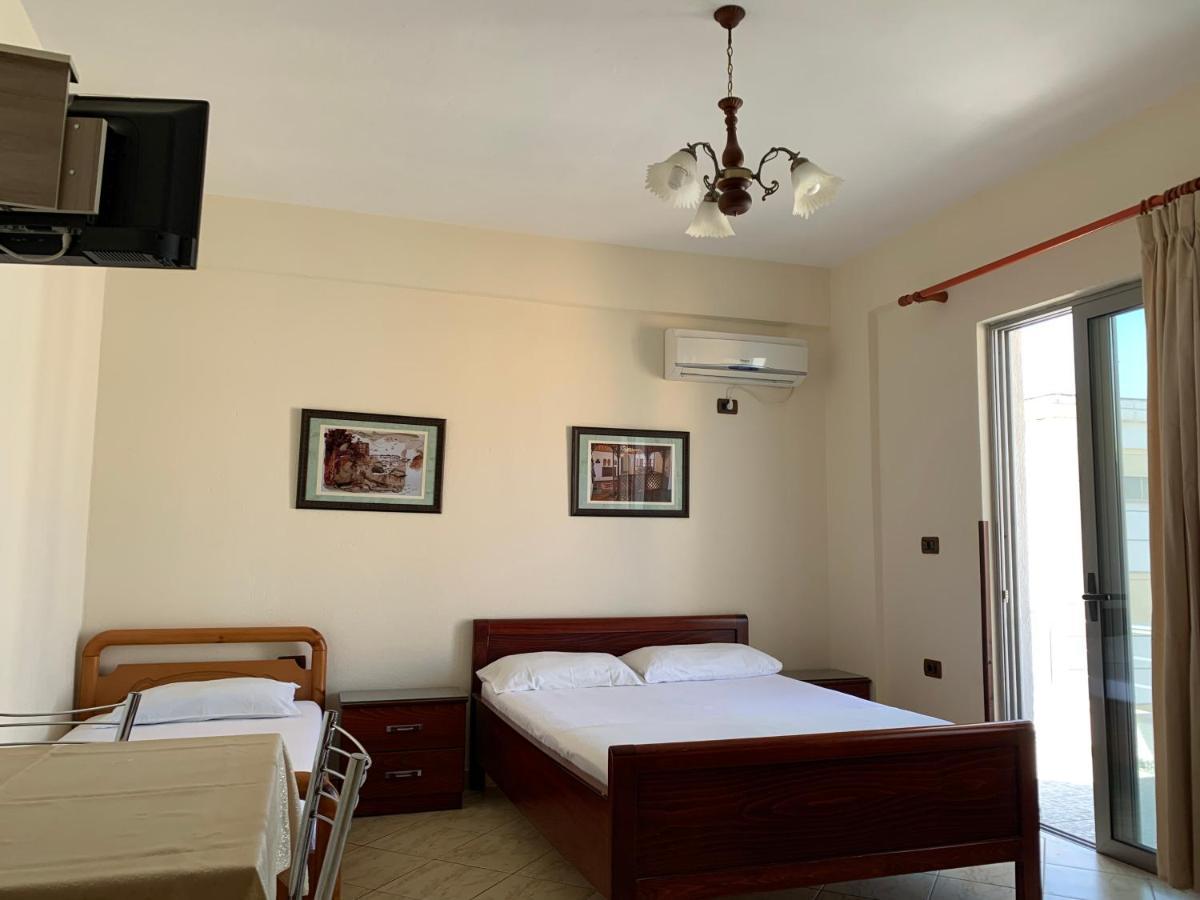 The First Hotel Saranda Exterior photo
