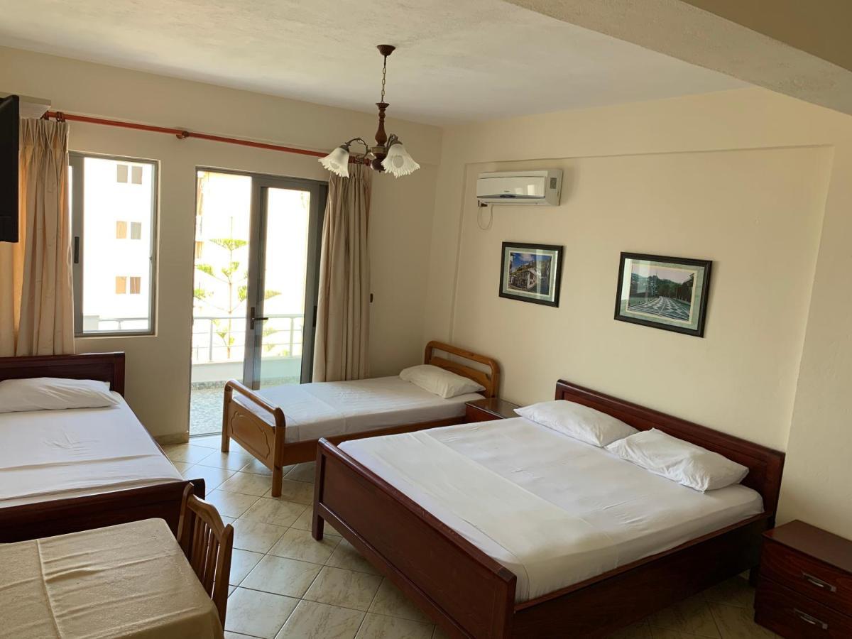 The First Hotel Saranda Exterior photo
