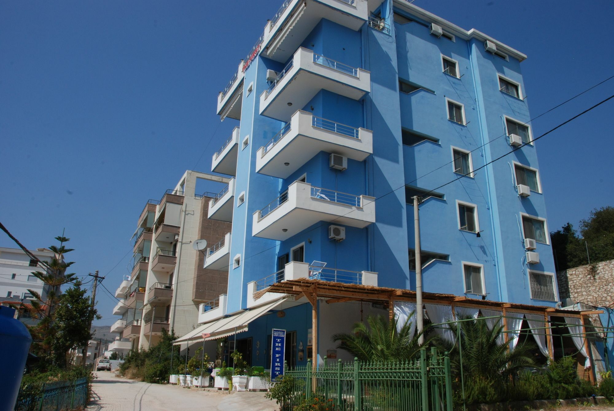 The First Hotel Saranda Exterior photo